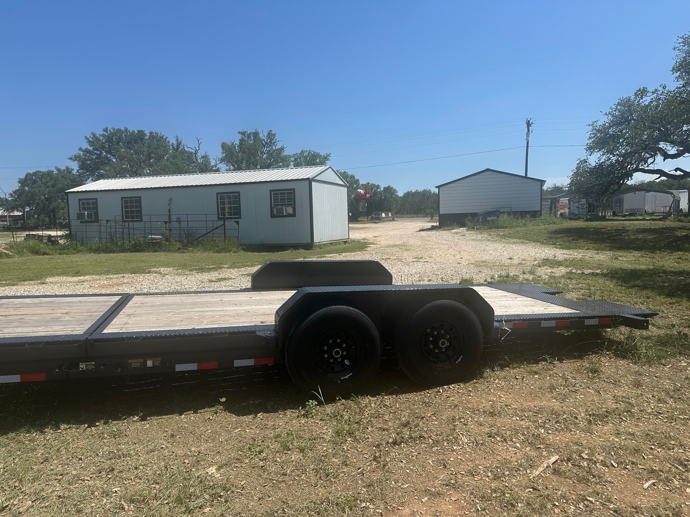 Delco 83" x 24' 8' deck Tandem Gooseneck Tilt 7786