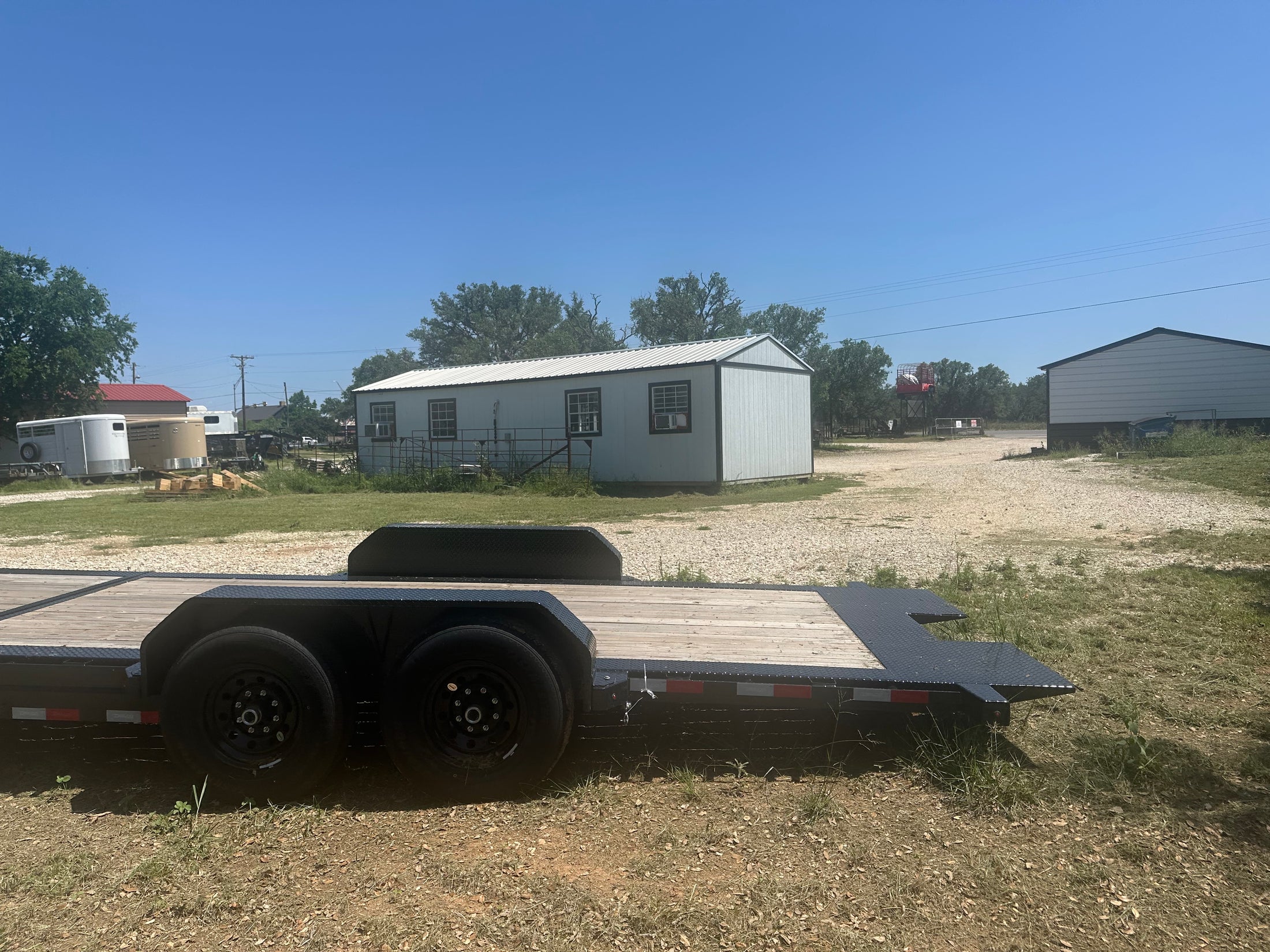 Delco 83" x 24' 8' deck Tandem Gooseneck Tilt 7786