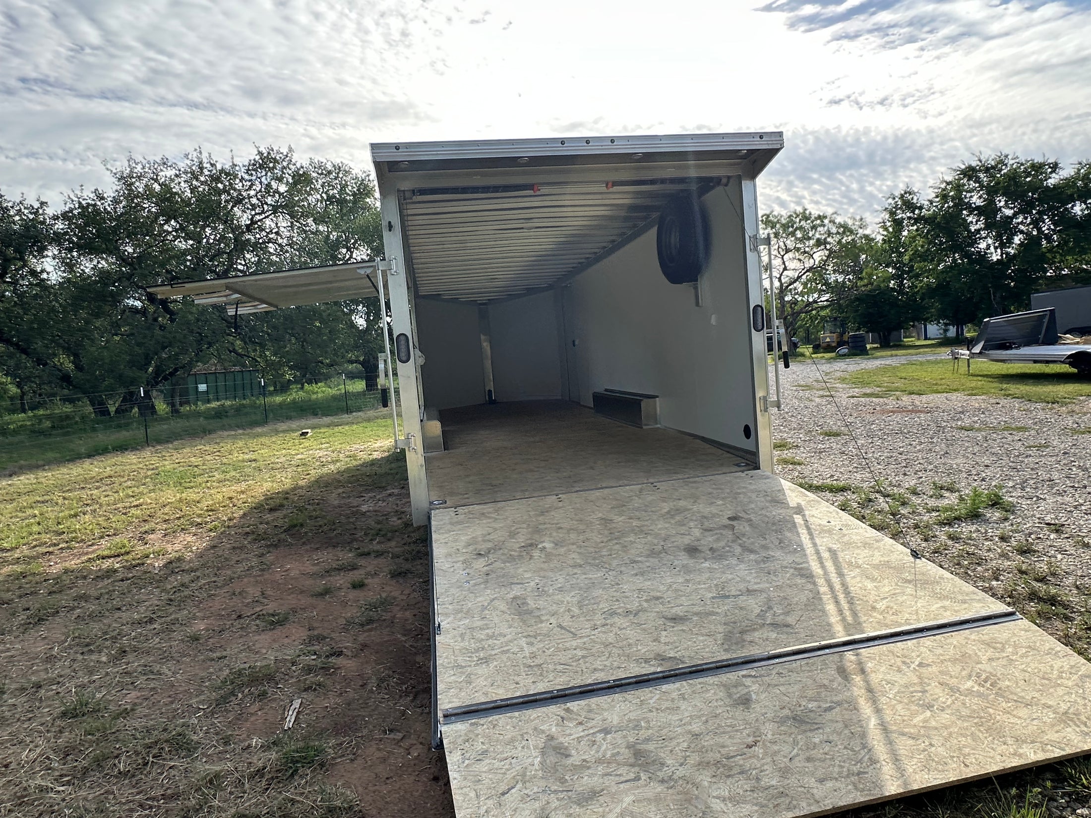 Alcom EZ Haul 8.5x24 Tandem Axle Trailer Cargo CHARCOAL-8099
