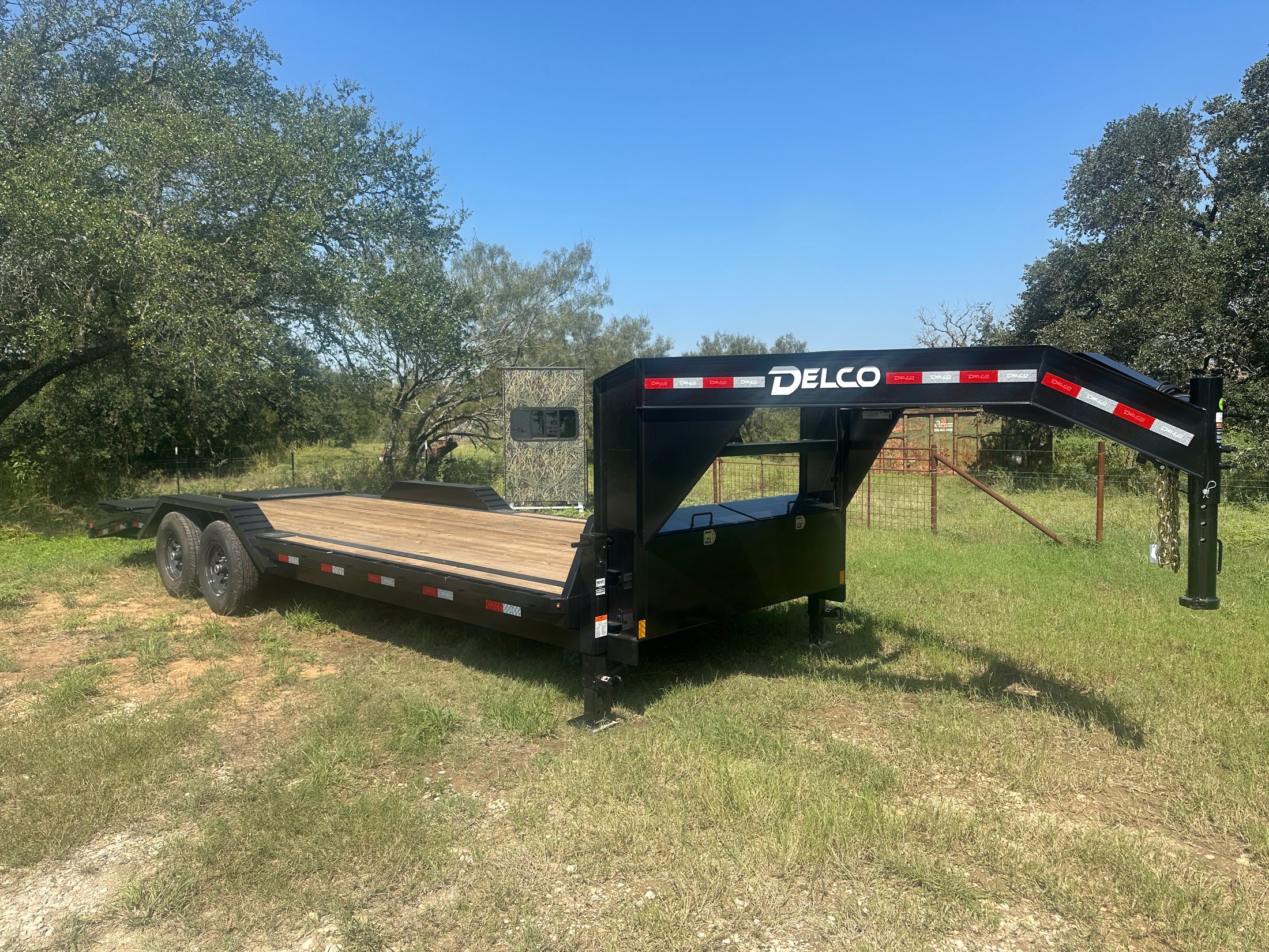 Delco Carhauler 2026 - 102"x24' Gooseneck - 1431