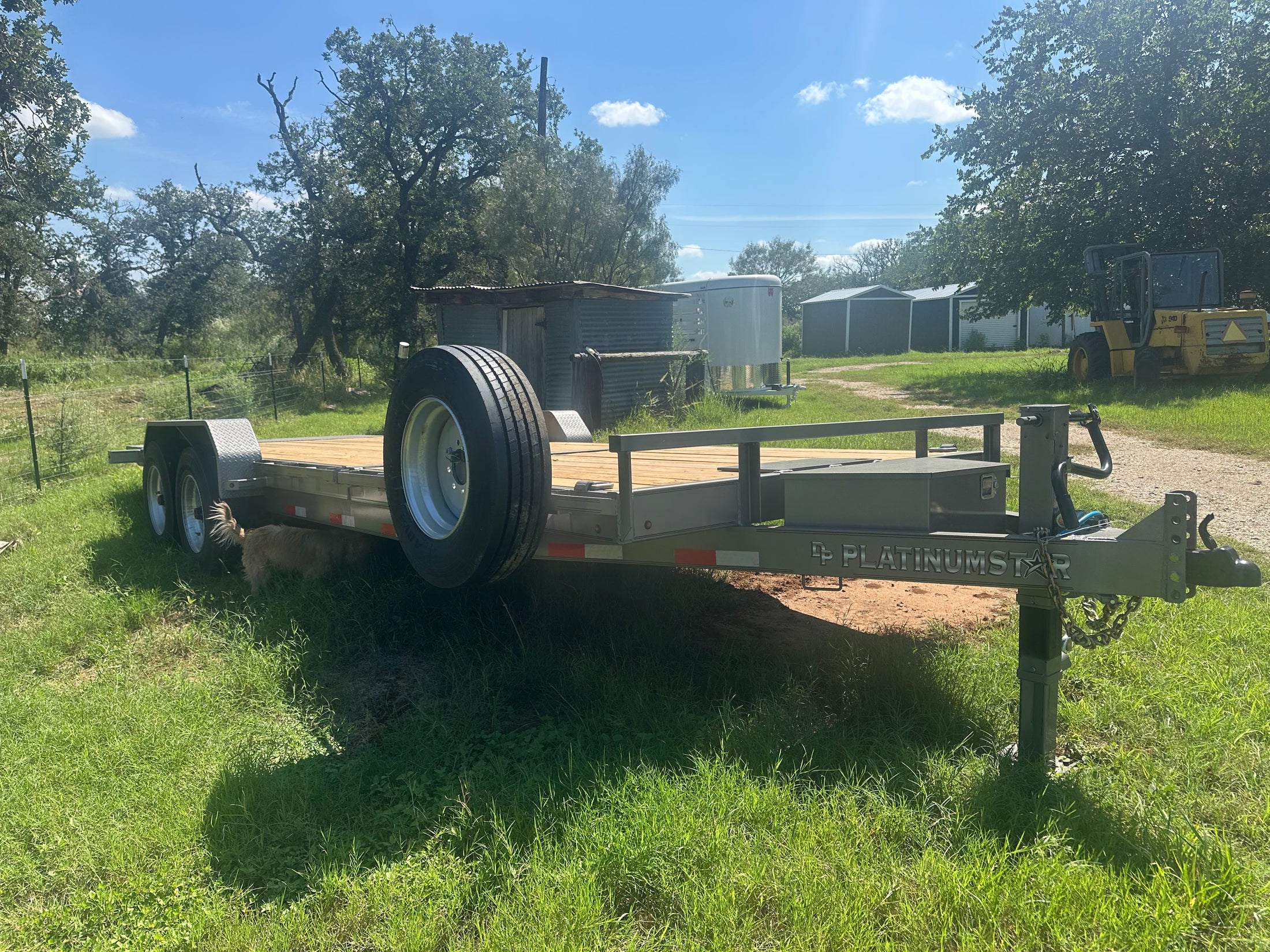 USED DP Platinum- 2025 Tilt 8k 83x22.5 - 1495
