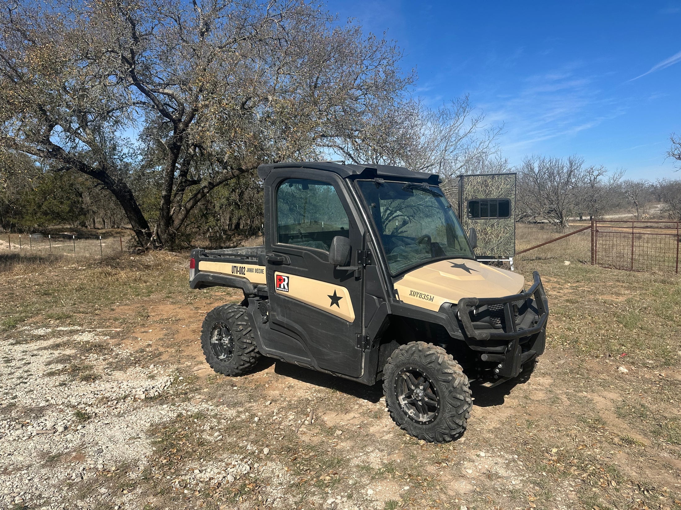 USED 2023 John Deere Side by Side XUV835M - 0359