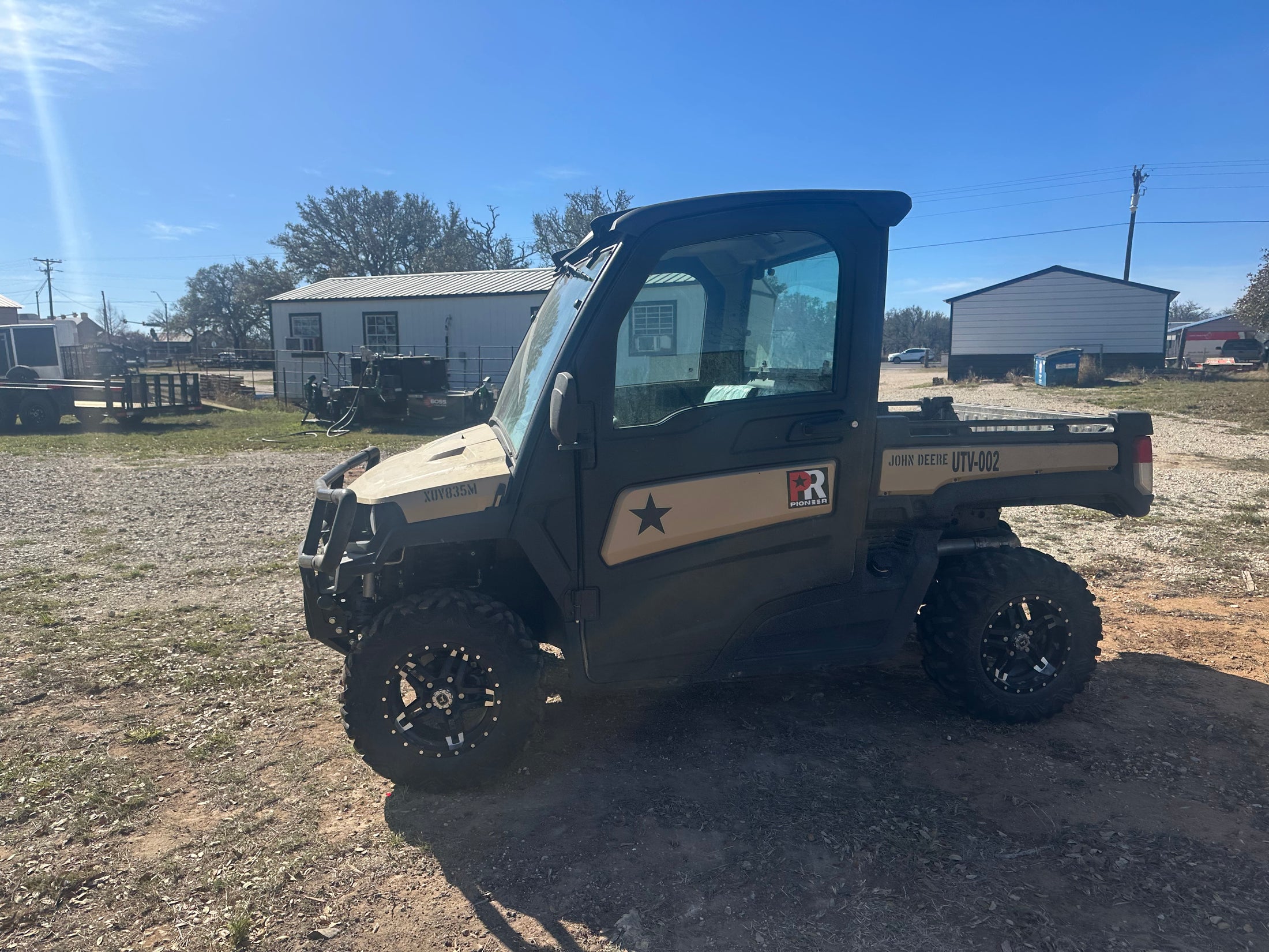 USED 2023 John Deere Side by Side XUV835M - 0359