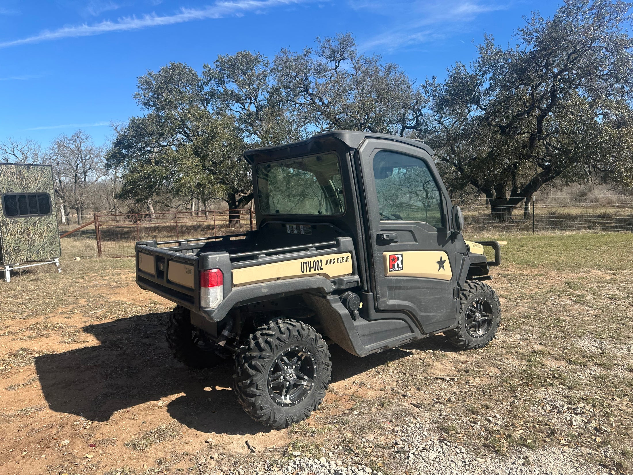 USED 2023 John Deere Side by Side XUV835M - 0359