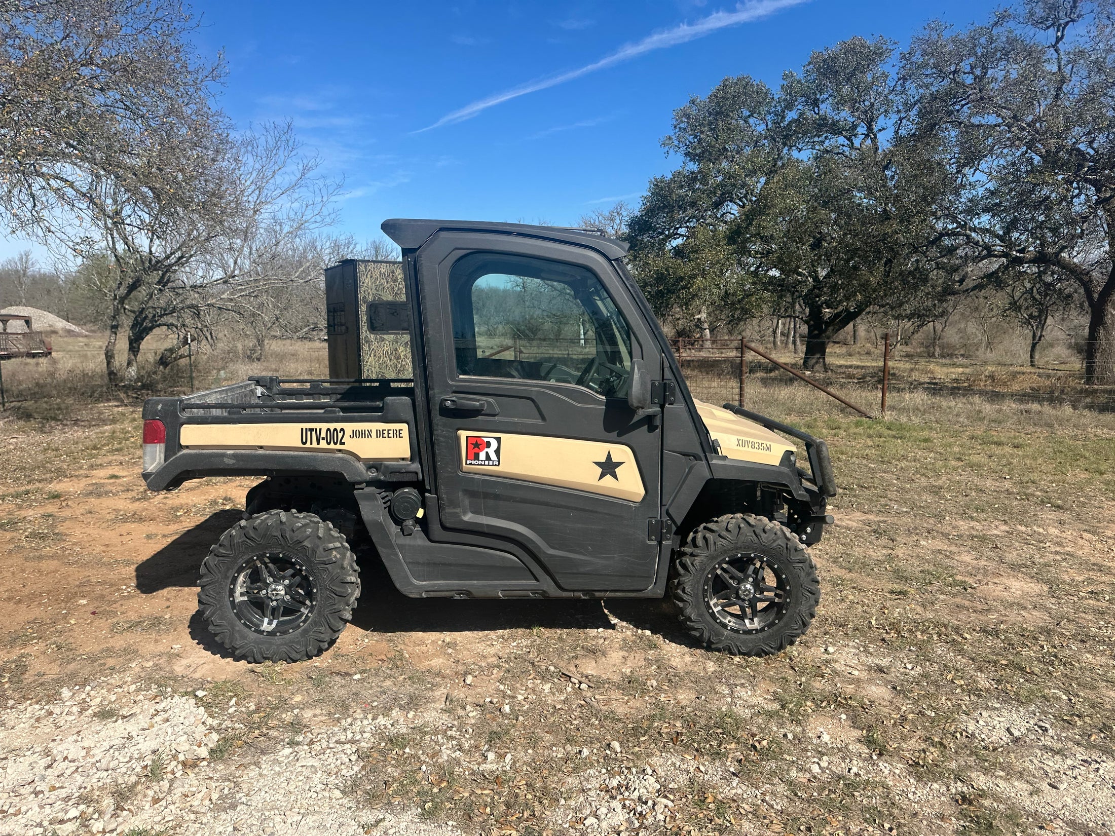 USED 2023 John Deere Side by Side XUV835M - 0359