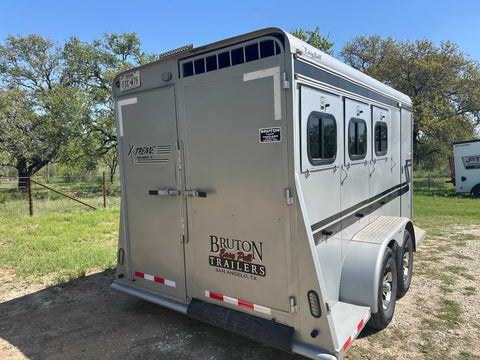 USED 2022 Brut 3 Horse Slant Trailer Grey-1004