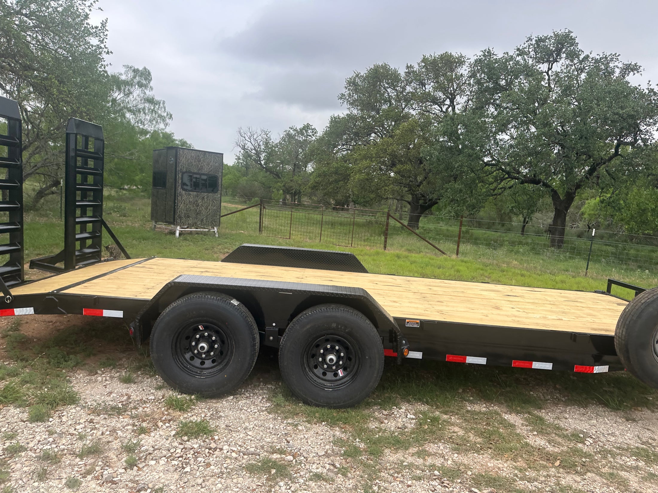LoadTrail 83" x 20' TCarhauler w/ stand up ramps CH8320072 - 3584